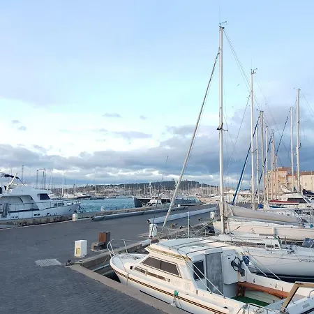 Maison L'agatoise بيت للعطل
